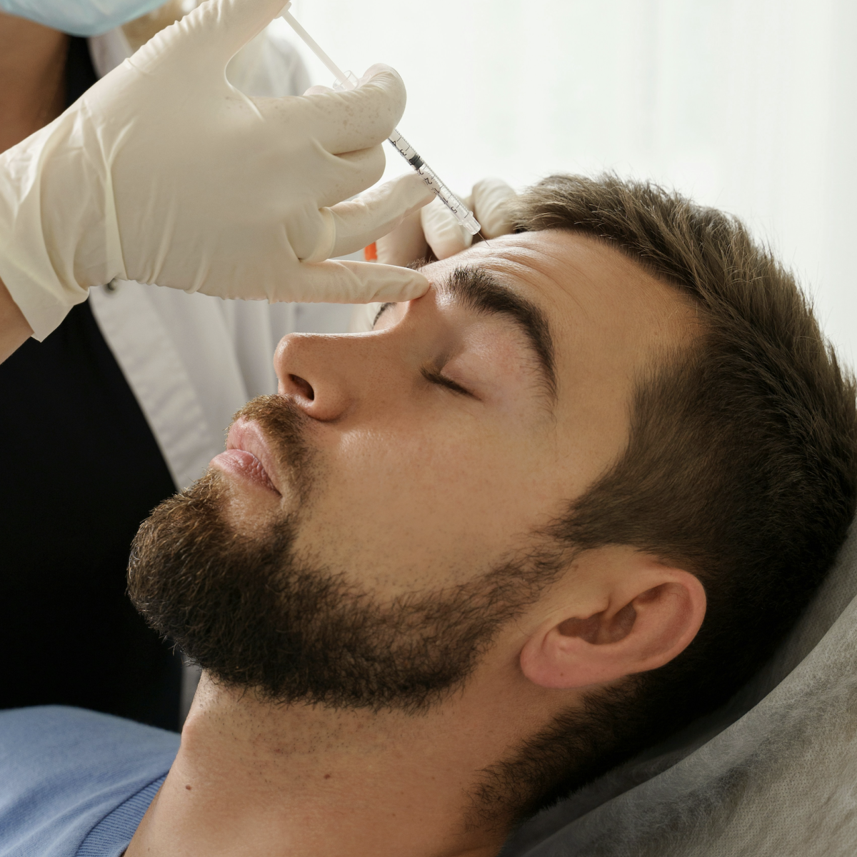 Le docteur NADON utilise les produits injectables les plus reconnus et les plus sûrs, aux norme CE et FDA. Il travaille avec les produits de la gamme MERZ et ALLERGAN.